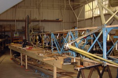 Pose des supports de train d'atterrissage